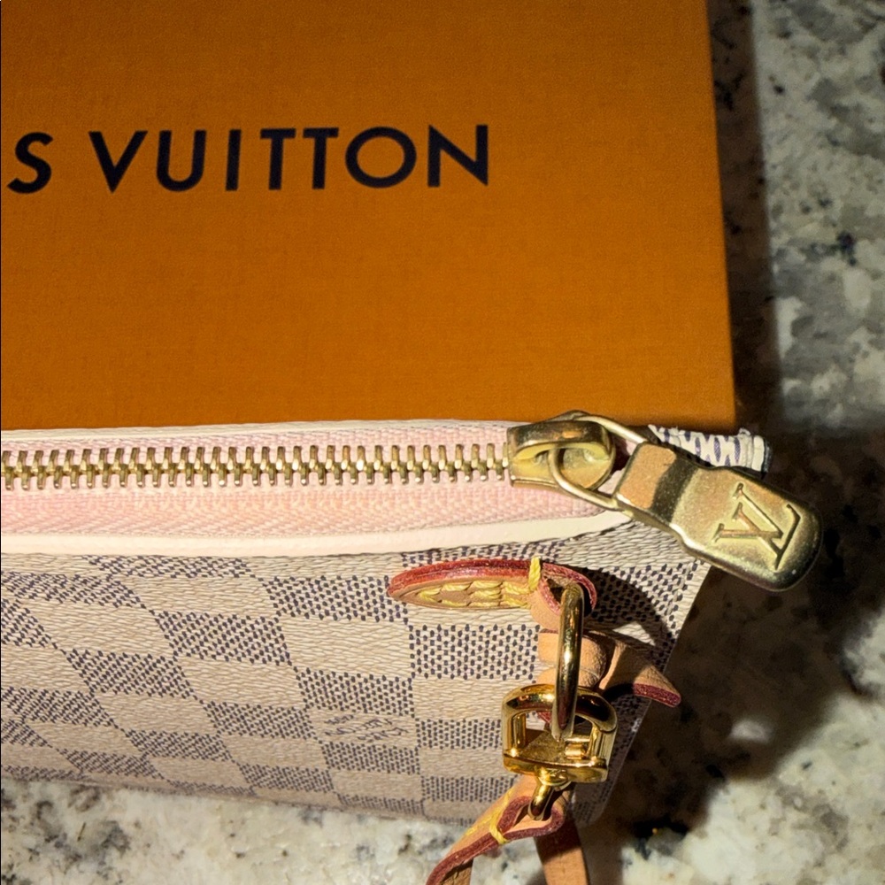 Louis Vuitton Damier Azur Neverfull Pouch - Picture 3 of 8